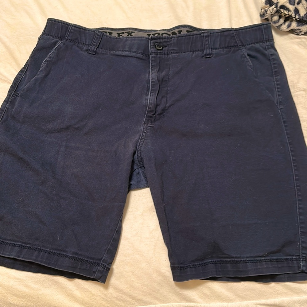 Men’s Size 40 Navy Blue shorts